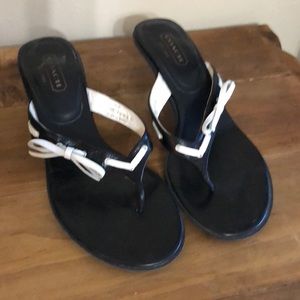 Kitten sandals